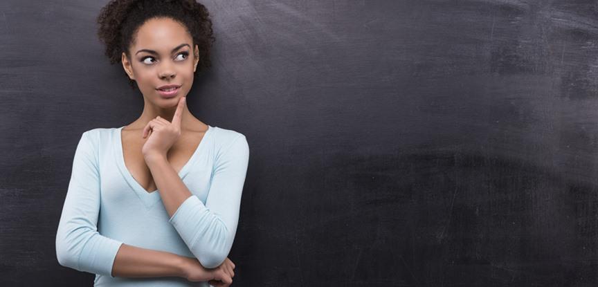 mulher pensando e tomando decisões